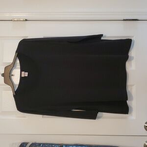 Covington 🌻 Black Top 20-22W